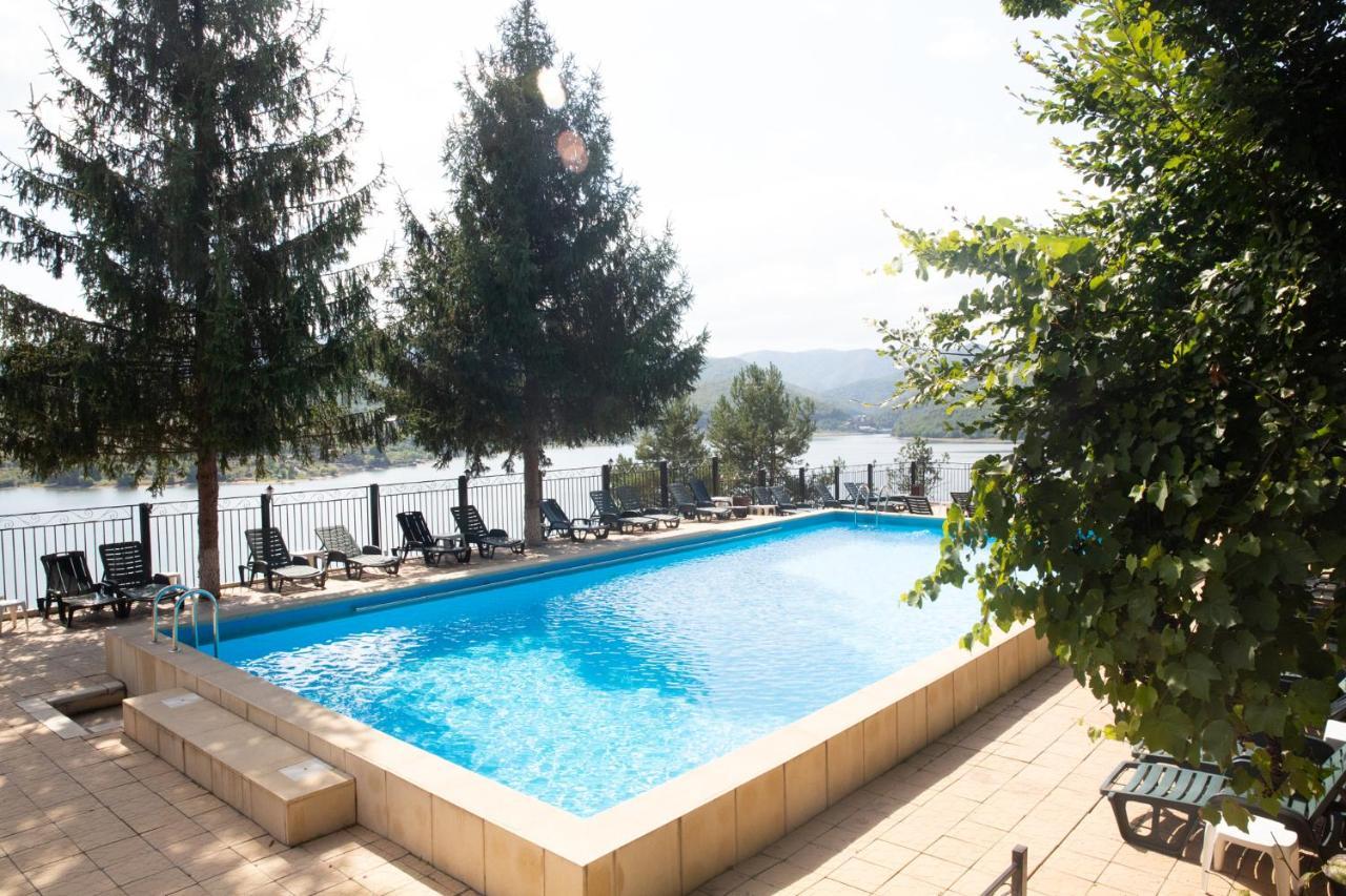 Motel צ'ינצ'יש מראה חיצוני תמונה