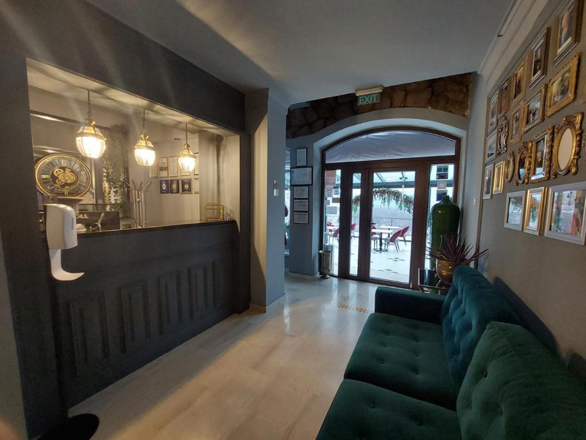 Motel צ'ינצ'יש מראה חיצוני תמונה
