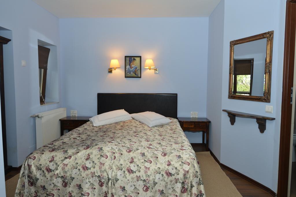 Motel צ'ינצ'יש מראה חיצוני תמונה